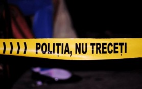 O minoră a murit în casa iubitului de 19 ani din cauza unei hemoragii genitale. Polițiștii anchetează cazul